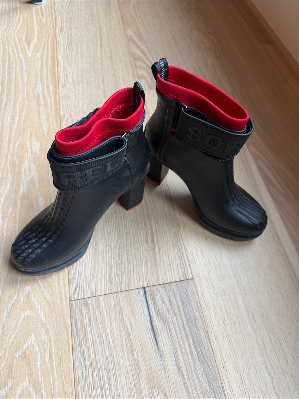 Sorel Black Ankle Rain Boots with Red Lining